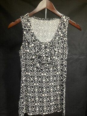 summer top brown and white